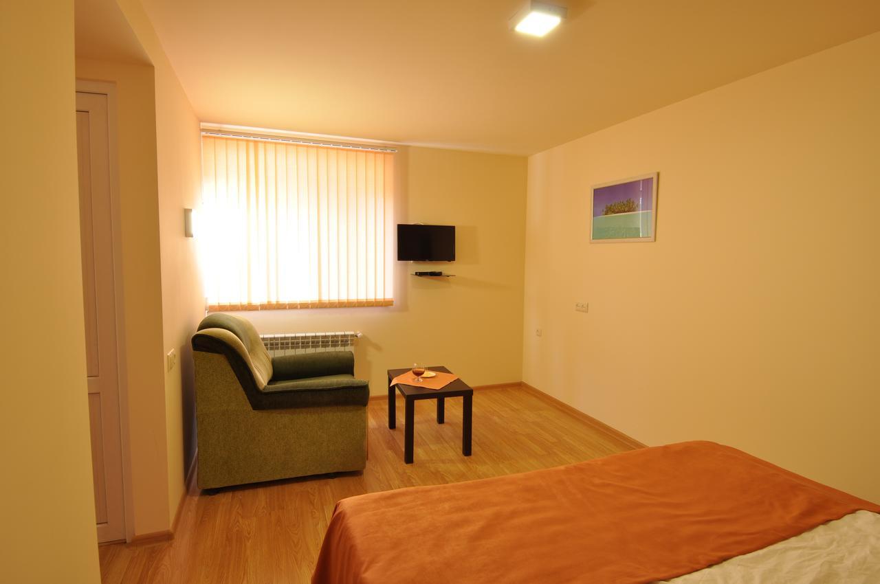 Albert House Hotel And Tours Erevan Exterior foto