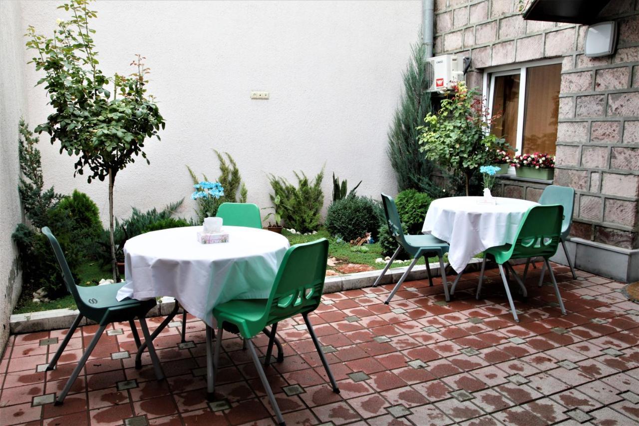 Albert House Hotel And Tours Erevan Exterior foto